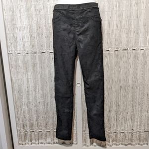 NEW Sanctuary Black Flocked Camo Leggings  Anthro